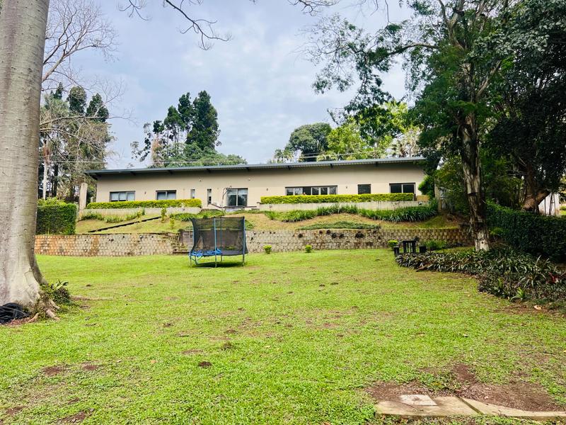 4 Bedroom Property for Sale in Cowies Hill KwaZulu-Natal