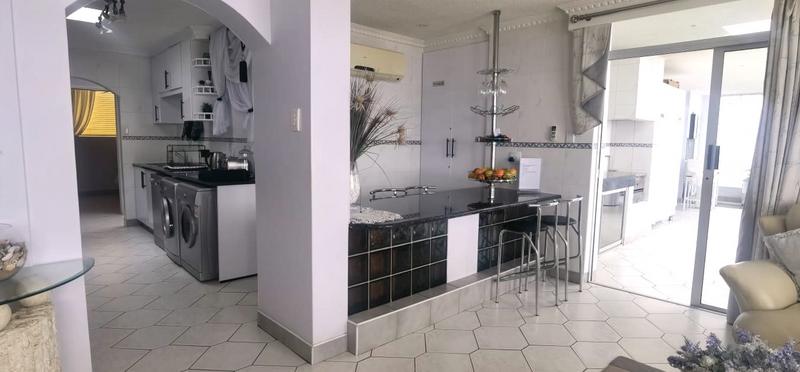 4 Bedroom Property for Sale in Margate Beach KwaZulu-Natal