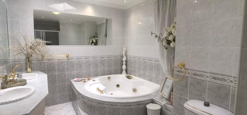 4 Bedroom Property for Sale in Margate Beach KwaZulu-Natal