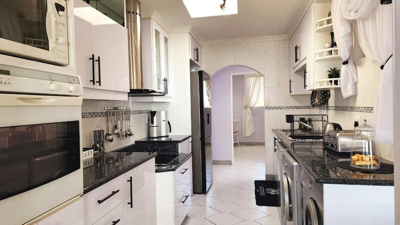 4 Bedroom Property for Sale in Margate Beach KwaZulu-Natal