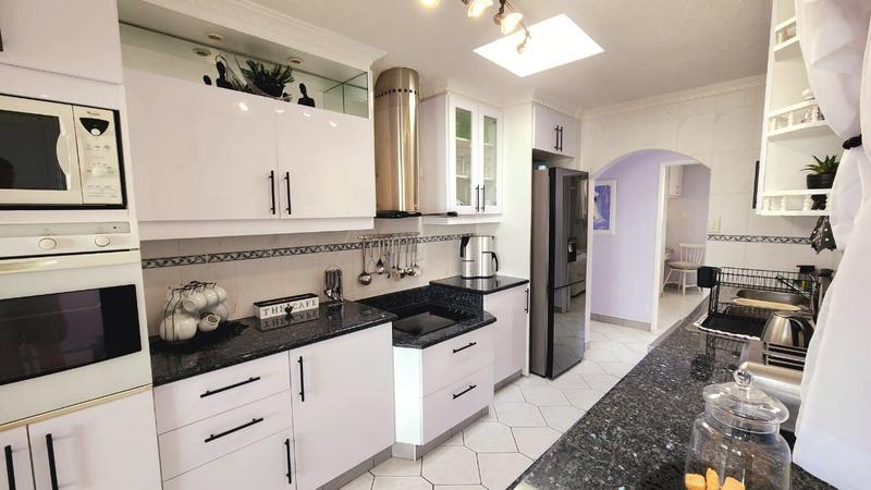 4 Bedroom Property for Sale in Margate Beach KwaZulu-Natal