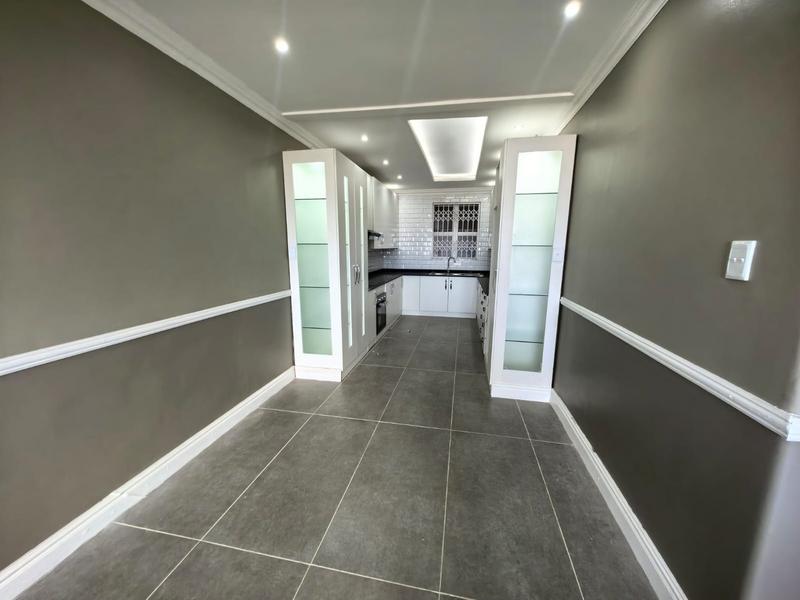 To Let 2 Bedroom Property for Rent in Windermere KwaZulu-Natal