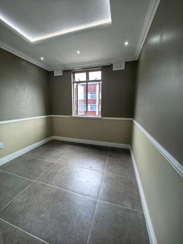 To Let 2 Bedroom Property for Rent in Windermere KwaZulu-Natal