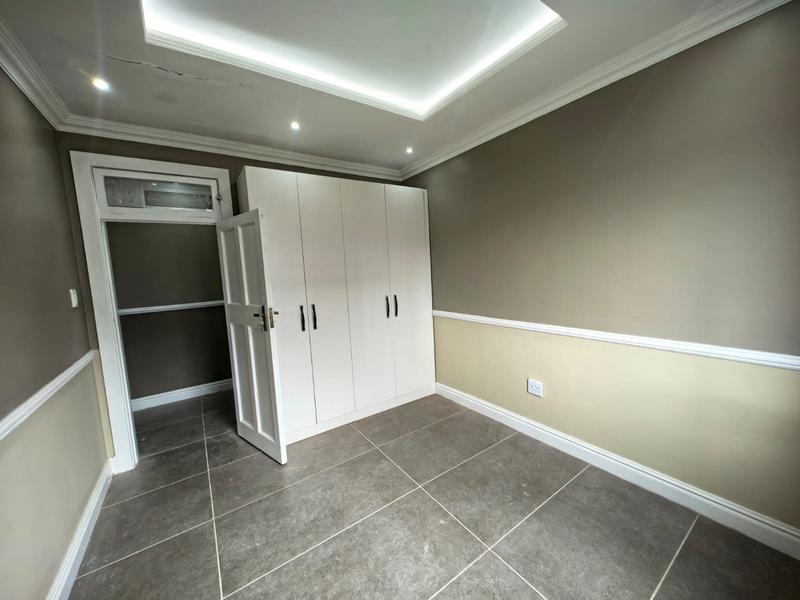To Let 2 Bedroom Property for Rent in Windermere KwaZulu-Natal