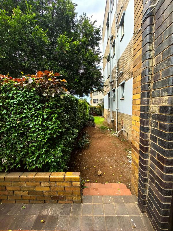 To Let 2 Bedroom Property for Rent in Windermere KwaZulu-Natal