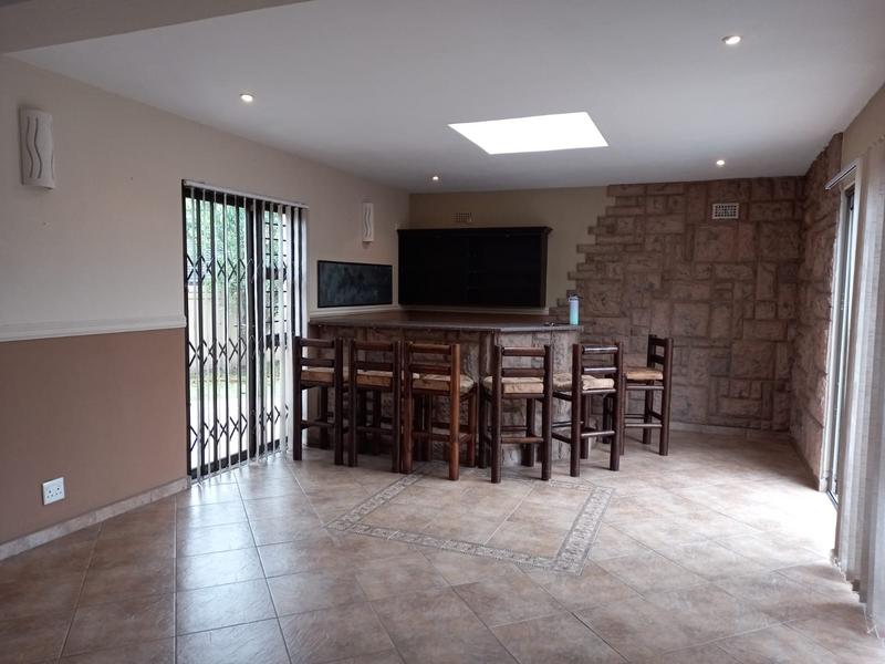 7 Bedroom Property for Sale in Moseley KwaZulu-Natal