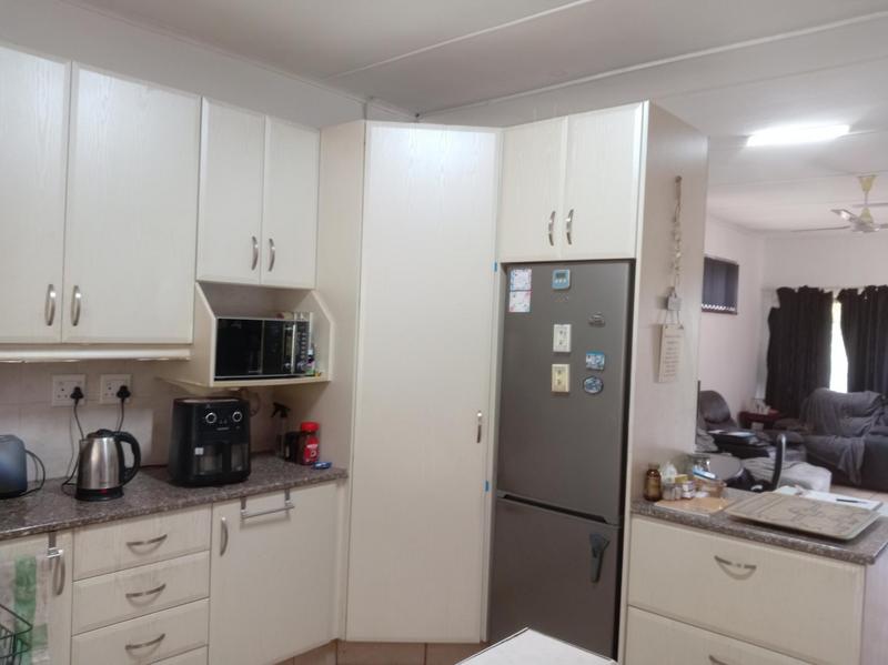 2 Bedroom Property for Sale in Umkomaas KwaZulu-Natal