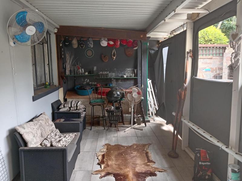 2 Bedroom Property for Sale in Umkomaas KwaZulu-Natal