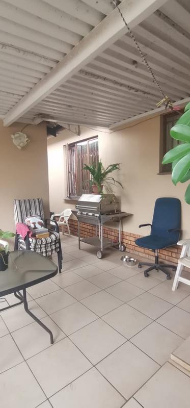 2 Bedroom Property for Sale in Empangeni Central KwaZulu-Natal