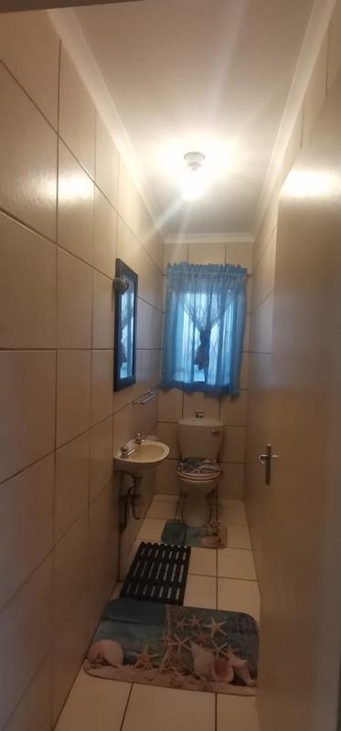 2 Bedroom Property for Sale in Empangeni Central KwaZulu-Natal