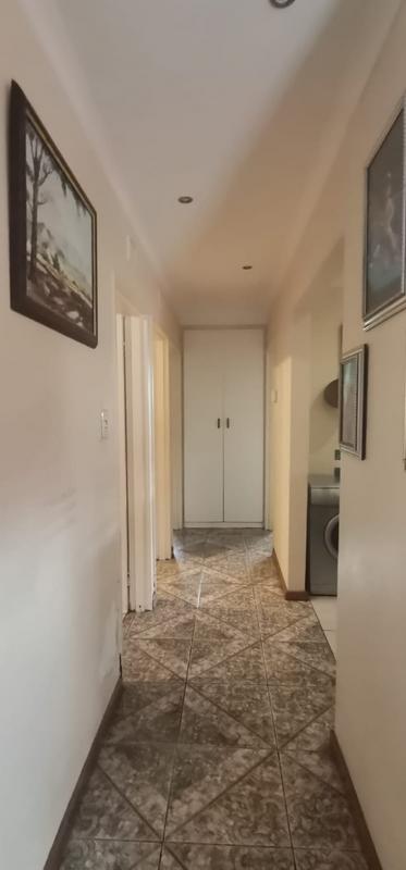 2 Bedroom Property for Sale in Empangeni Central KwaZulu-Natal