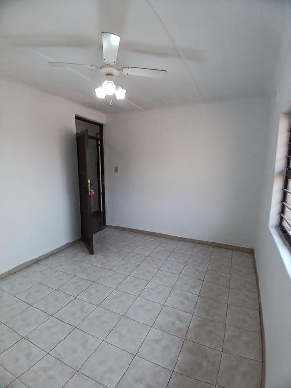 3 Bedroom Property for Sale in Umzinto KwaZulu-Natal