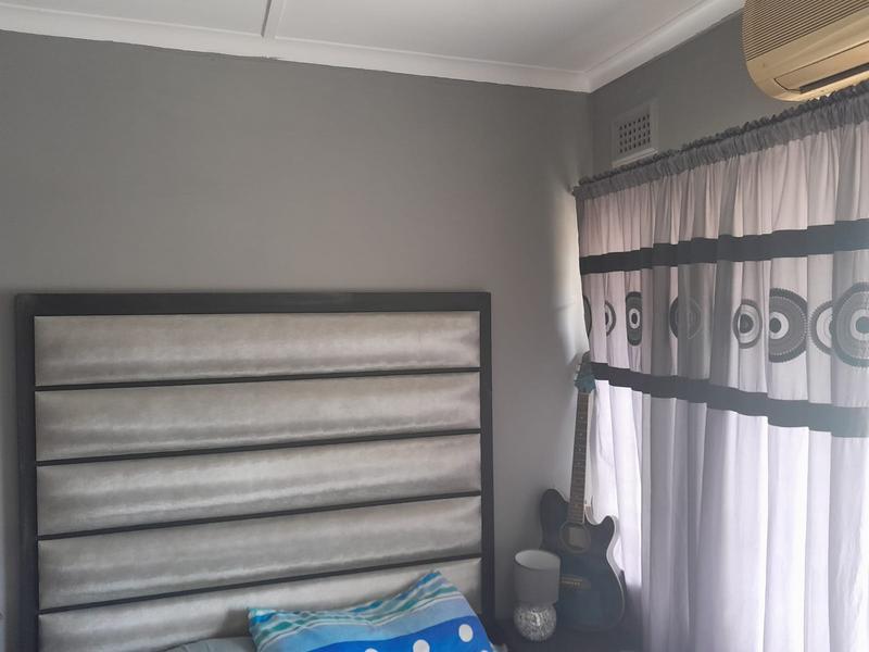 To Let 3 Bedroom Property for Rent in Bluff KwaZulu-Natal