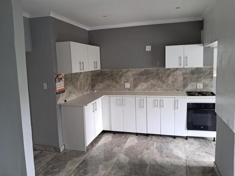 To Let 4 Bedroom Property for Rent in Berea West KwaZulu-Natal
