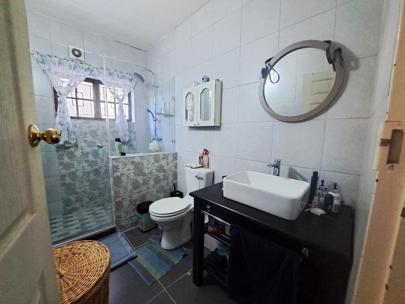 To Let 2 Bedroom Property for Rent in Rennies Beach KwaZulu-Natal