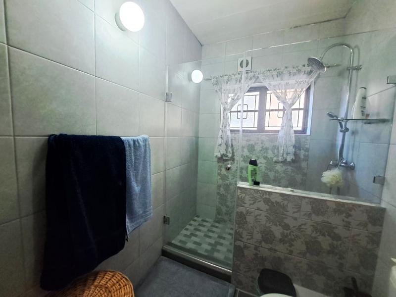 To Let 2 Bedroom Property for Rent in Rennies Beach KwaZulu-Natal