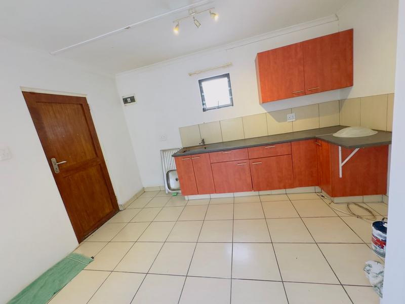 To Let 1 Bedroom Property for Rent in Sunningdale KwaZulu-Natal