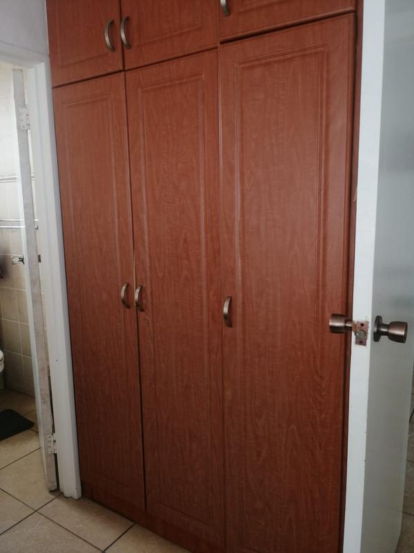 To Let 1 Bedroom Property for Rent in Essenwood KwaZulu-Natal