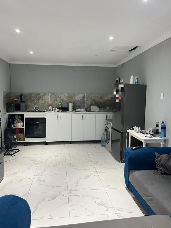 To Let 1 Bedroom Property for Rent in Berea West KwaZulu-Natal