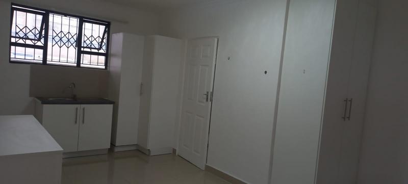 To Let 1 Bedroom Property for Rent in Malvern KwaZulu-Natal