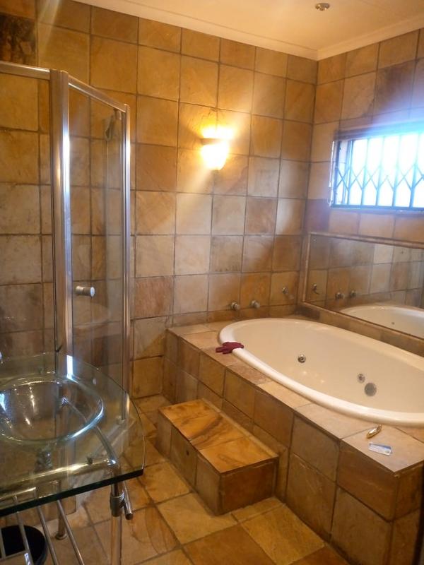 3 Bedroom Property for Sale in Meer En See KwaZulu-Natal