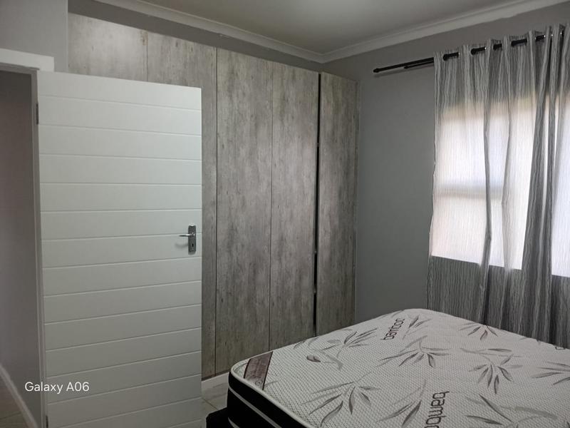 To Let 3 Bedroom Property for Rent in Umtentweni KwaZulu-Natal