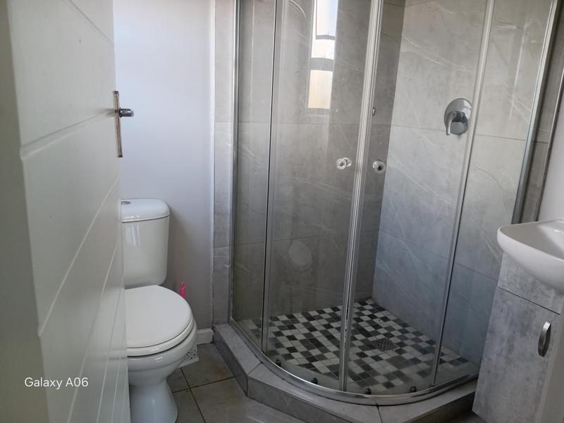 To Let 3 Bedroom Property for Rent in Umtentweni KwaZulu-Natal