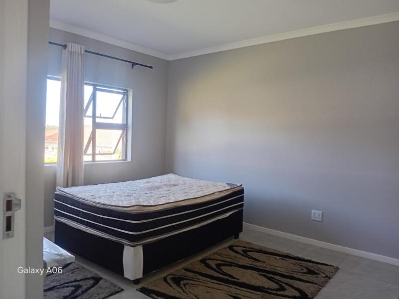 To Let 3 Bedroom Property for Rent in Umtentweni KwaZulu-Natal