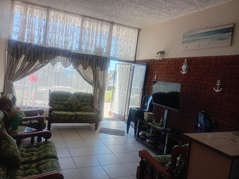 3 Bedroom Property for Sale in Margate KwaZulu-Natal