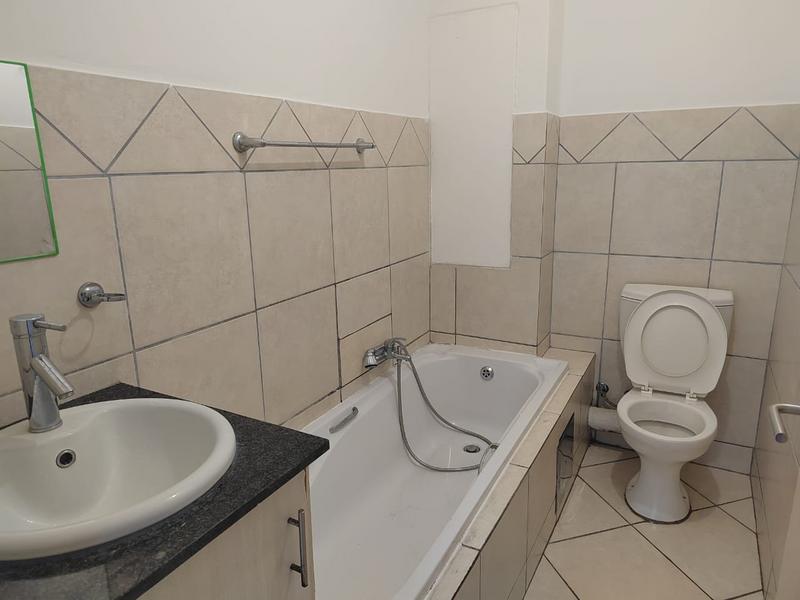 1 Bedroom Property for Sale in Amanzimtoti KwaZulu-Natal