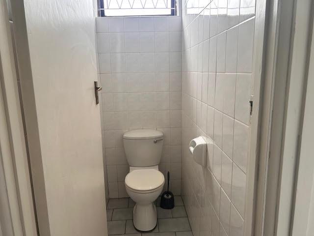 To Let 2 Bedroom Property for Rent in Essenwood KwaZulu-Natal