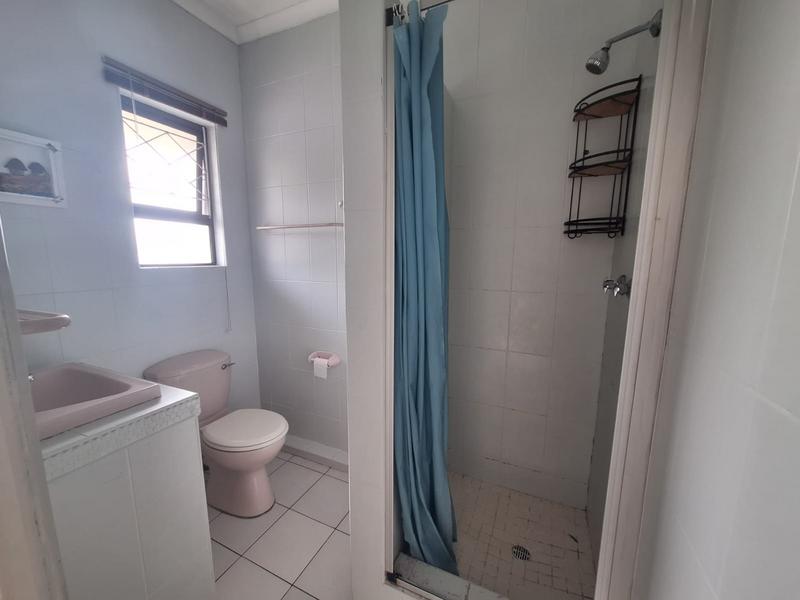 To Let 2 Bedroom Property for Rent in Manaba Beach KwaZulu-Natal