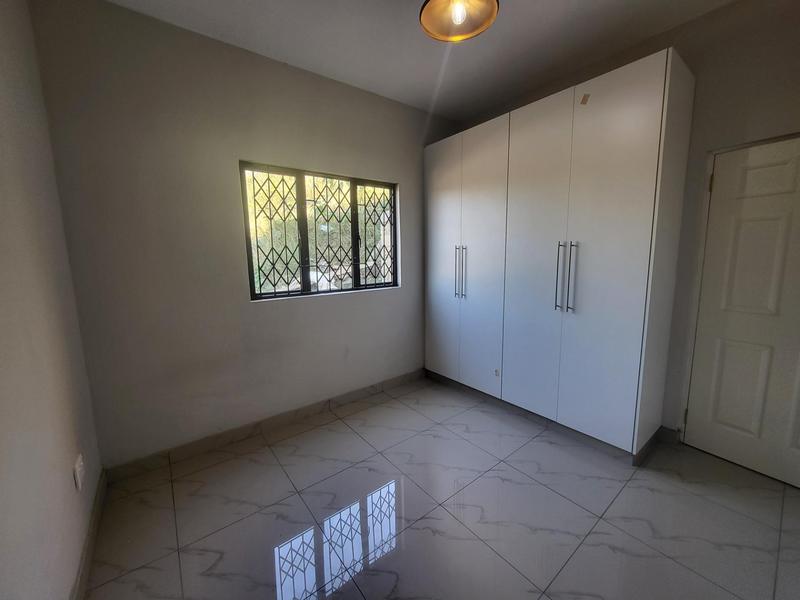 To Let 2 Bedroom Property for Rent in Lotusville KwaZulu-Natal