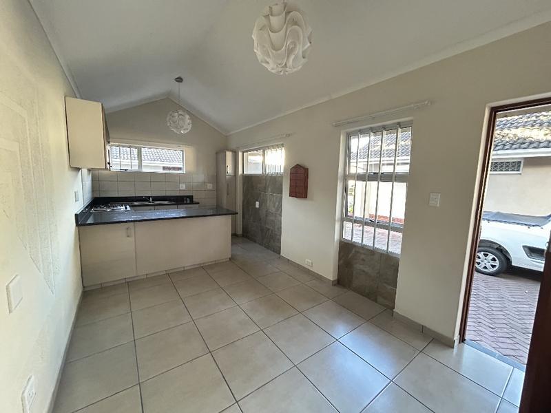 To Let 1 Bedroom Property for Rent in Meer En See KwaZulu-Natal