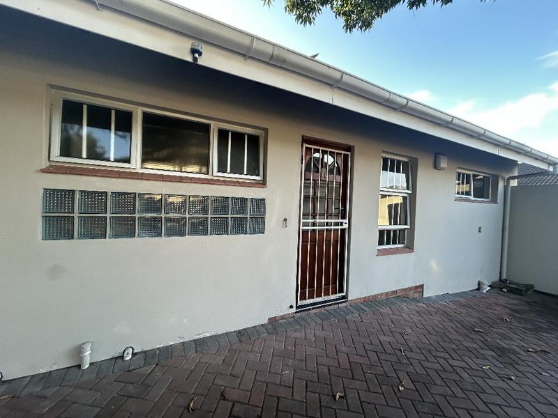 To Let 1 Bedroom Property for Rent in Meer En See KwaZulu-Natal