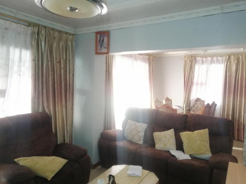 3 Bedroom Property for Sale in Umlazi KwaZulu-Natal
