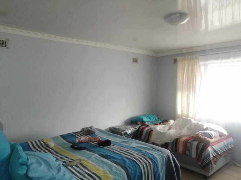 3 Bedroom Property for Sale in Umlazi KwaZulu-Natal