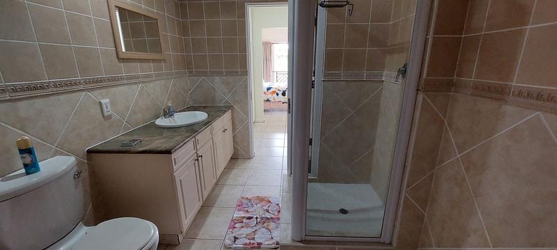 To Let 4 Bedroom Property for Rent in Shelly Beach KwaZulu-Natal
