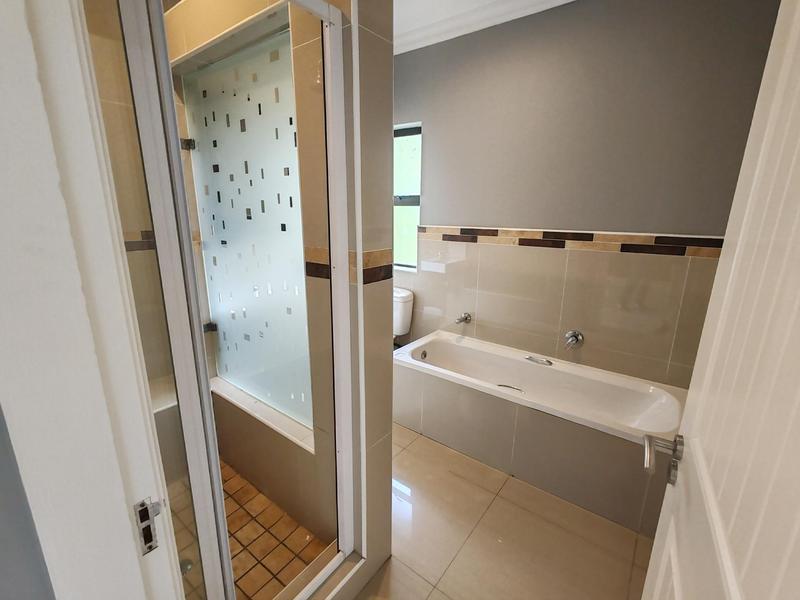 To Let 3 Bedroom Property for Rent in Shelly Beach KwaZulu-Natal