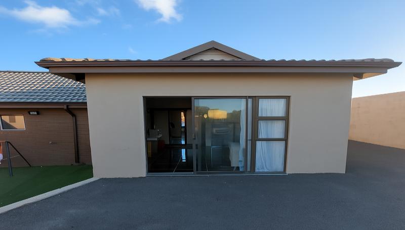 To Let 1 Bedroom Property for Rent in Uvongo KwaZulu-Natal