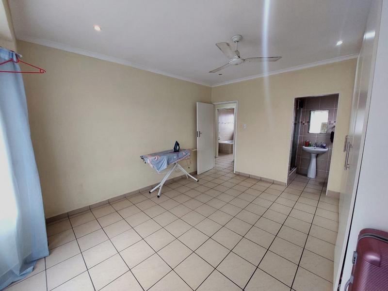 2 Bedroom Property for Sale in Margate KwaZulu-Natal