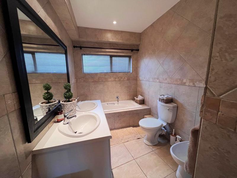 3 Bedroom Property for Sale in Ramsgate KwaZulu-Natal