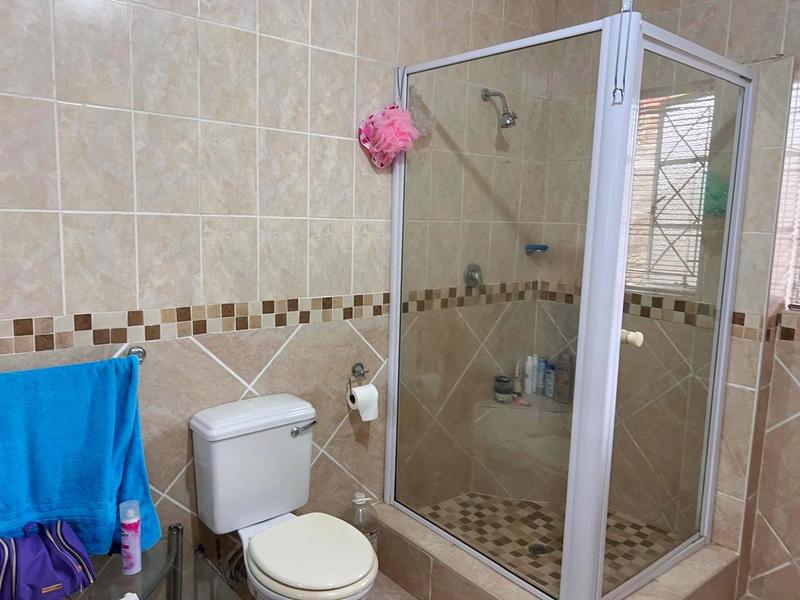 5 Bedroom Property for Sale in Ramsgate KwaZulu-Natal