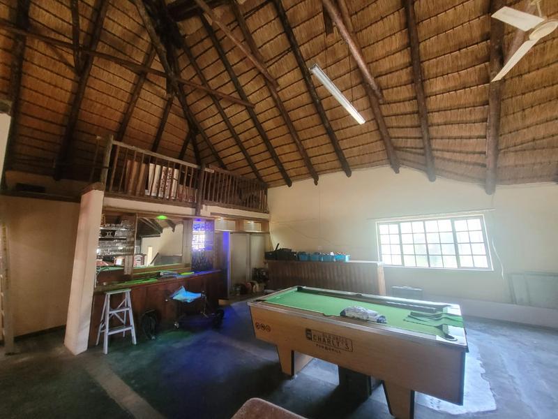 6 Bedroom Property for Sale in Uvongo KwaZulu-Natal