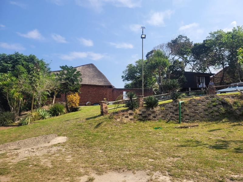 6 Bedroom Property for Sale in Uvongo KwaZulu-Natal