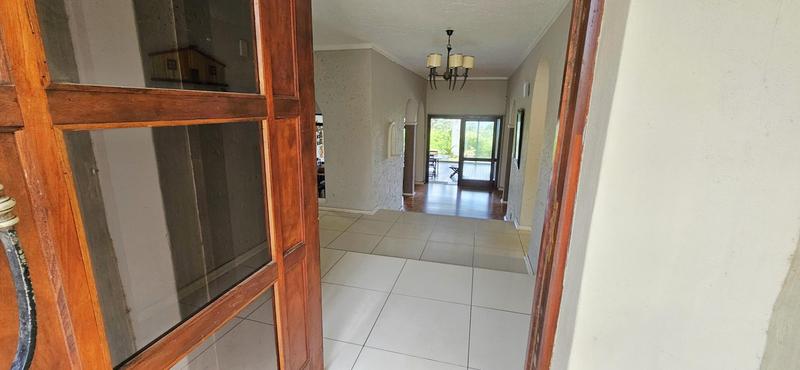 4 Bedroom Property for Sale in Uvongo KwaZulu-Natal
