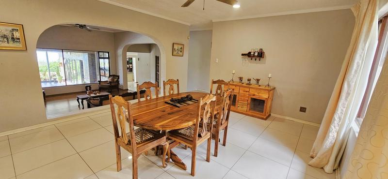 4 Bedroom Property for Sale in Uvongo KwaZulu-Natal