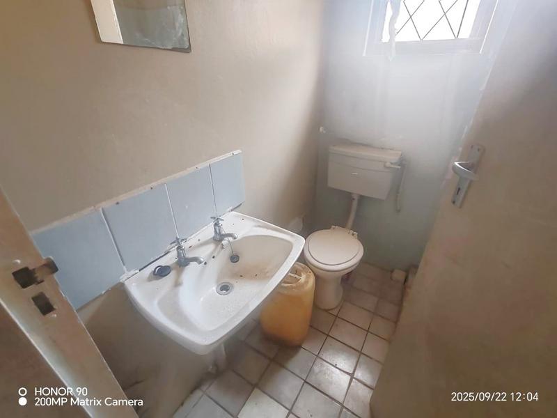 4 Bedroom Property for Sale in Uvongo KwaZulu-Natal