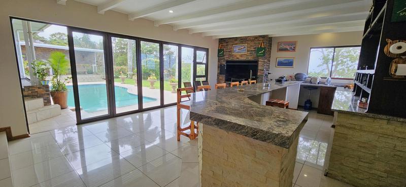 4 Bedroom Property for Sale in Uvongo KwaZulu-Natal