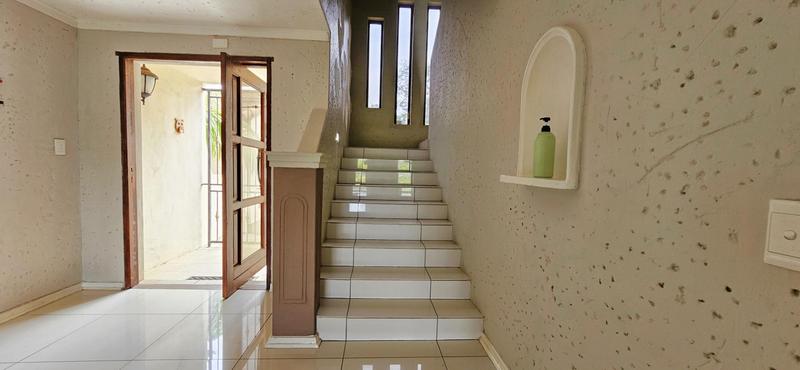 4 Bedroom Property for Sale in Uvongo KwaZulu-Natal